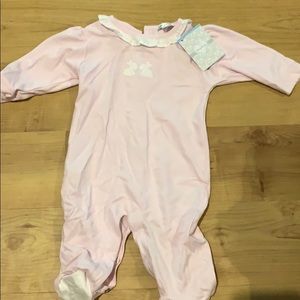 NWT Kissy Kissy bunny footie